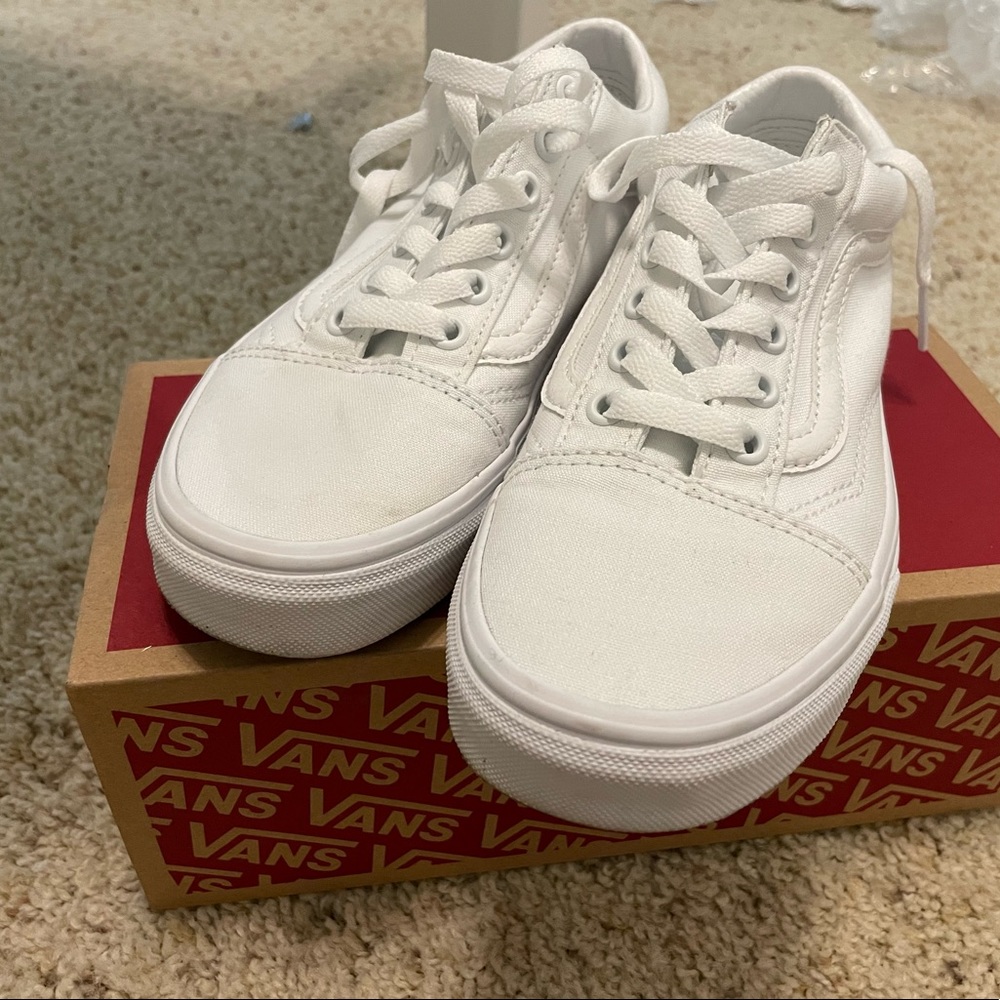 Vans Old Skool True White with original box